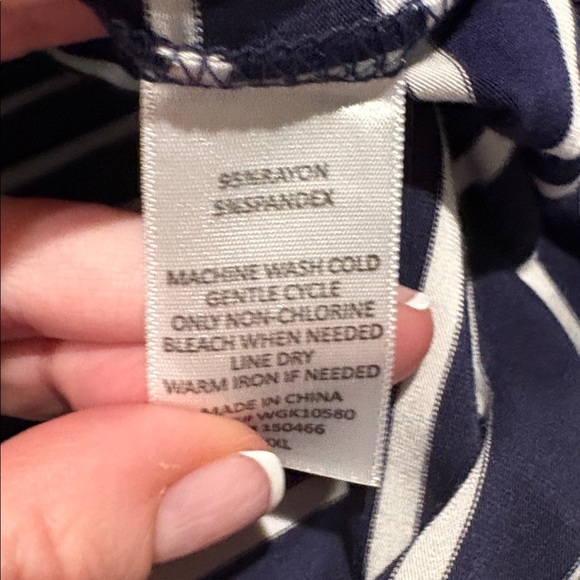Market & Spruce- Elaine Pocket Short Sleeve Tee. Size XXL. Navy. Stripes. NWT - Picture 15 of 15